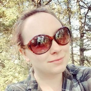 Meet your Posher, Shania